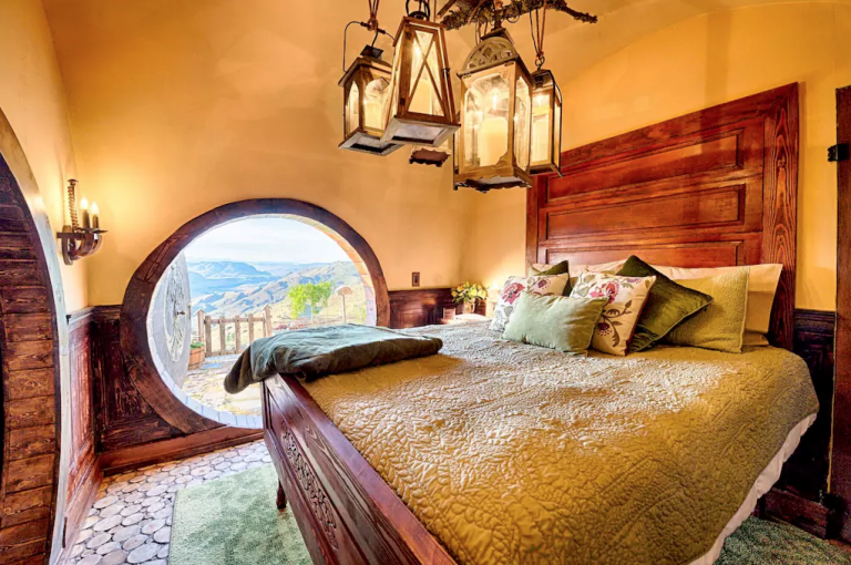 hobbit hole hobbit-hole-bed