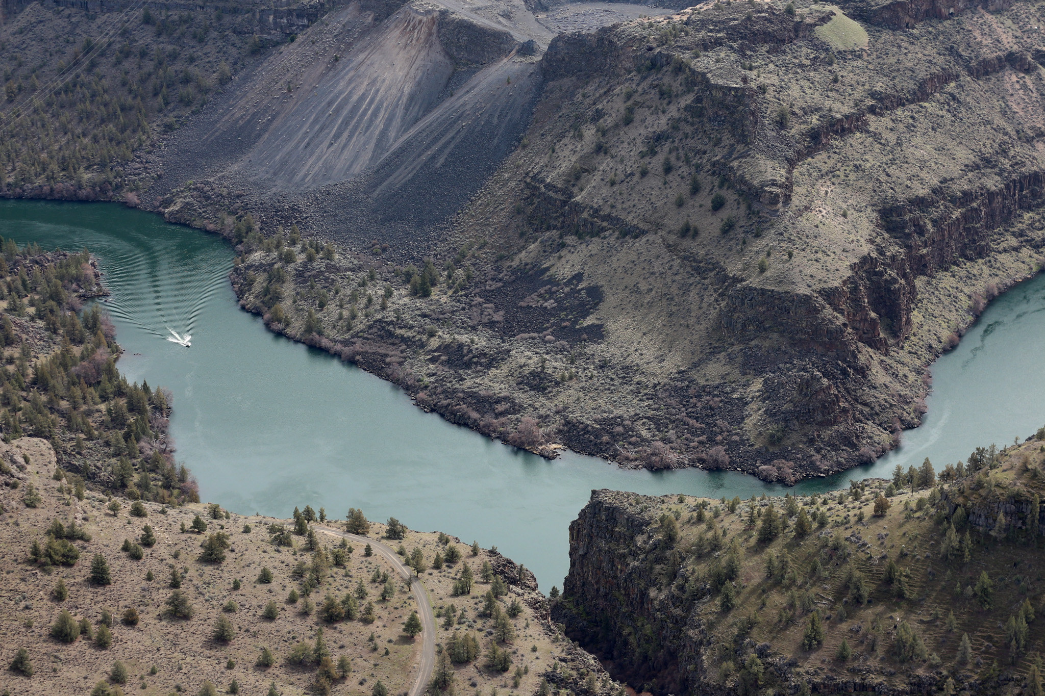 lake_billy_chinook Cove Palisades State Park