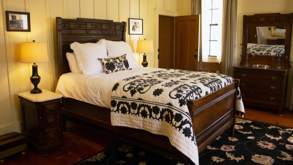 wolf creek inn oregon