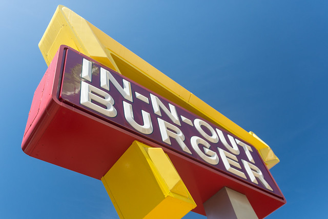 27395043501_4b4a200048_z in-n-out keizer oregon