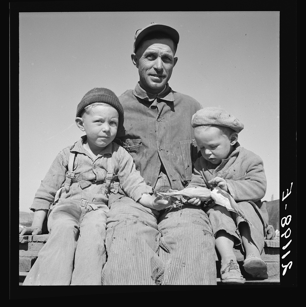 Dorothea Lange, Great Depression, Vintage Oregon Photos, Historic Images, Farm Workers, 1930s, Real Photos, Old Slides, Eastern Oregon, Dust Bowl, Willamette Valley, Time Capsule, Malheur County