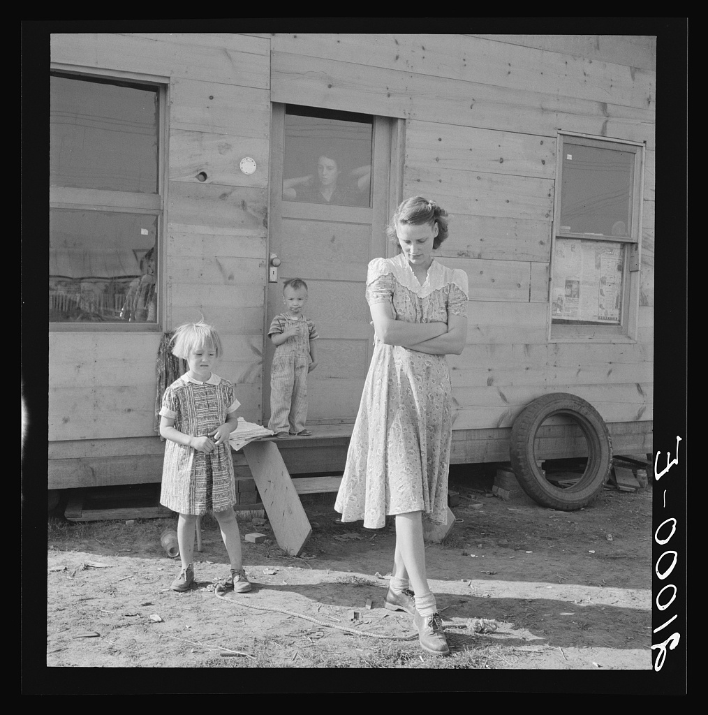 Dorothea Lange, Great Depression, Vintage Oregon Photos, Historic Images, Farm Workers, 1930s, Real Photos, Old Slides, Eastern Oregon, Dust Bowl, Willamette Valley, Time Capsule, Klamath Falls