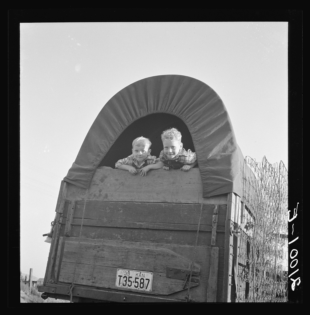 Dorothea Lange, Great Depression, Vintage Oregon Photos, Historic Images, Farm Workers, 1930s, Real Photos, Old Slides, Eastern Oregon, Dust Bowl, Willamette Valley, Time Capsule, Klamath County