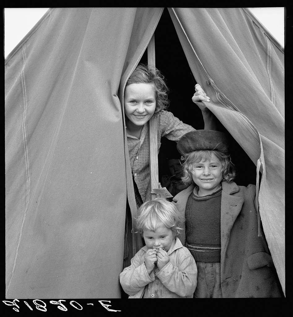 Dorothea Lange, Great Depression, Vintage Oregon Photos, Historic Images, Farm Workers, 1930s, Real Photos, Old Slides, Eastern Oregon, Dust Bowl, Willamette Valley, Time Capsule, Klamath County