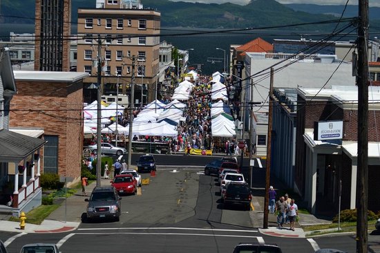 astoria_sunday_market