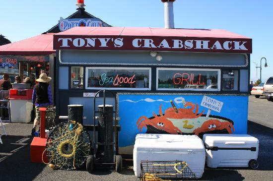 Photo via Tony’s Crabshack Facebook page.5