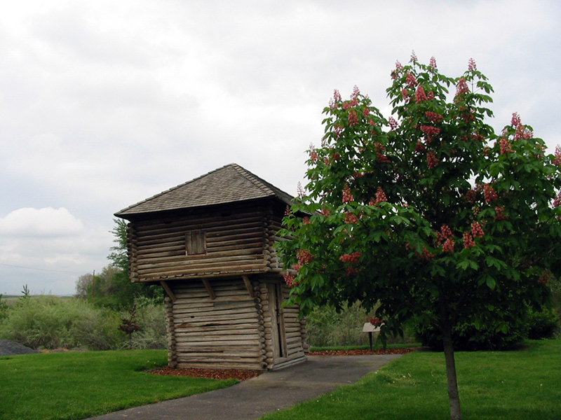 fort henrietta park echo oregon trail road trip