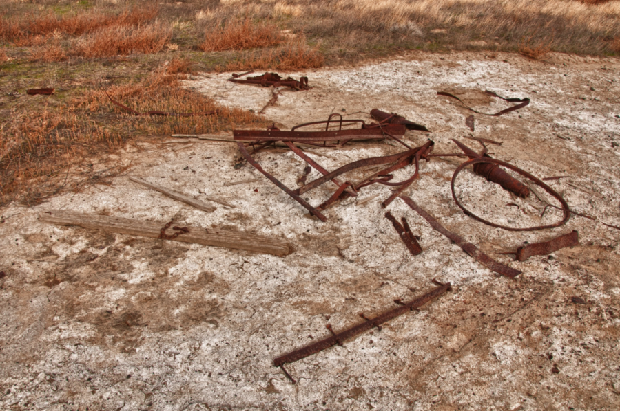 wells spring oregon trail wagon remains