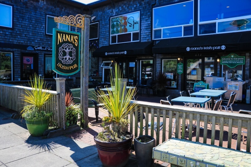 nanas irish pub Nana's Irish Pub, Newport, Oregon, Where to Eat, Taste of Ireland, St. Patricks, Guinness, Irish Whiskey, comfort food, home cooking, family friendly, patio, Fish & Chips, Meatloaf, Scotch Eggs, best restaurants, oregon coast