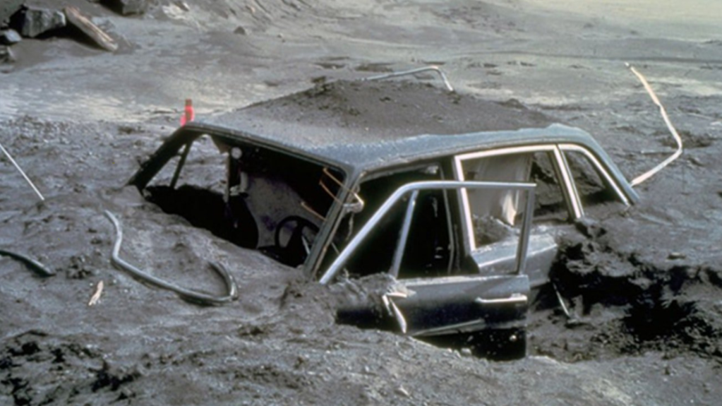 mt st helens eruption