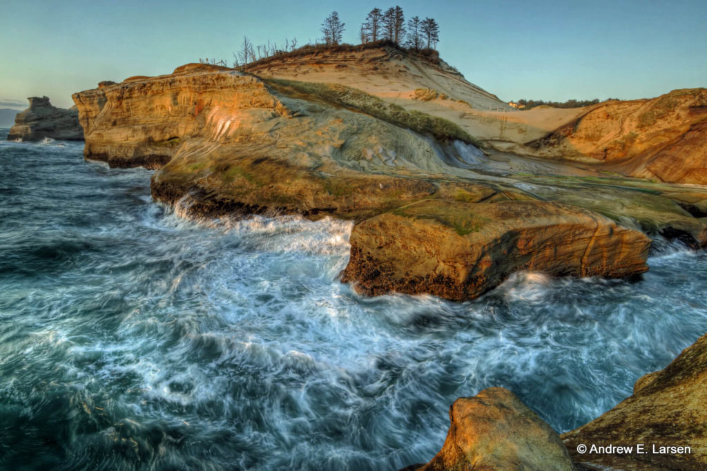 Sportsmen's Pub-n-Grub, Pacific City, Oregon, north coast, PNW, Local Favorites, Restaurants, Bars, Where to Eat, Cape Kiwanda, Fish and Chips, Clam Chowder, Burgers, Pool Tables