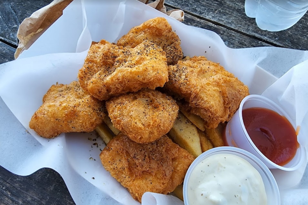 best mom and pop restaurants oregon 2026, Bowpicker Fish & Chips, Astoria