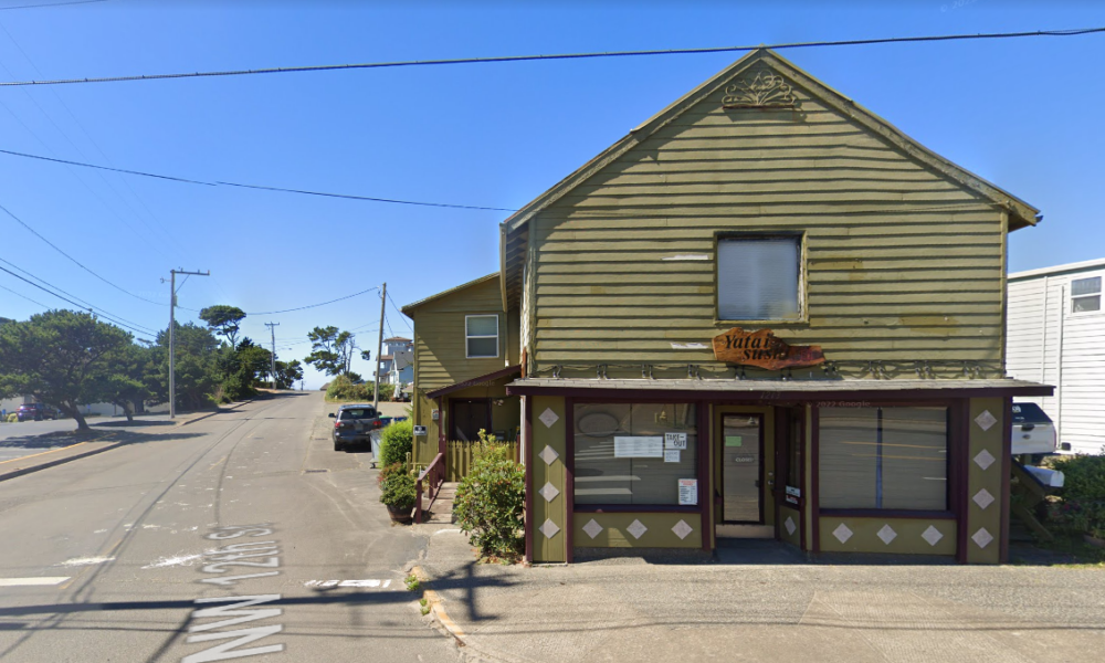 best mom & pop restaurants oregon, Yatai Sushi, Lincoln City