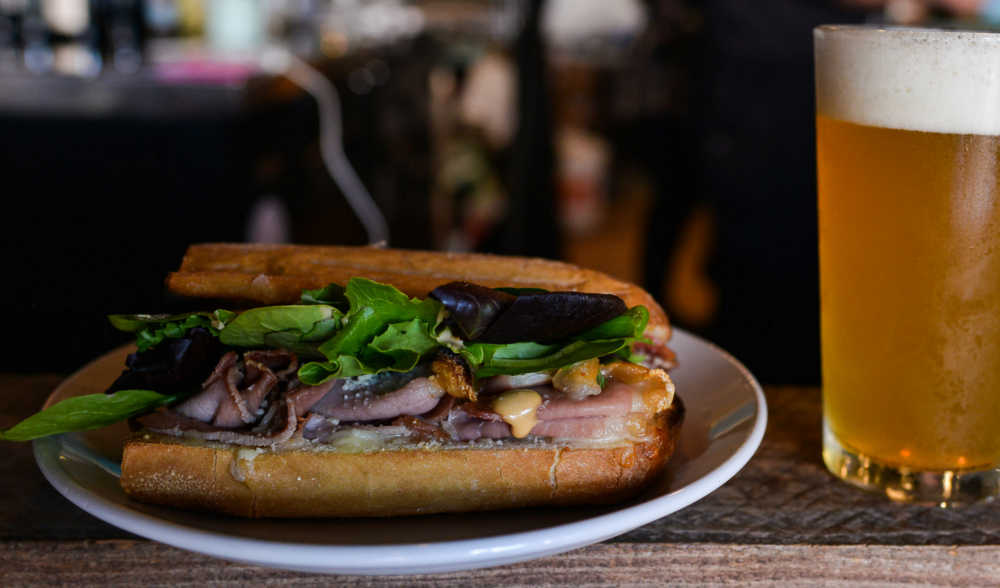 best mom & pop restaurants oregon, The Dog Spot, Joseph