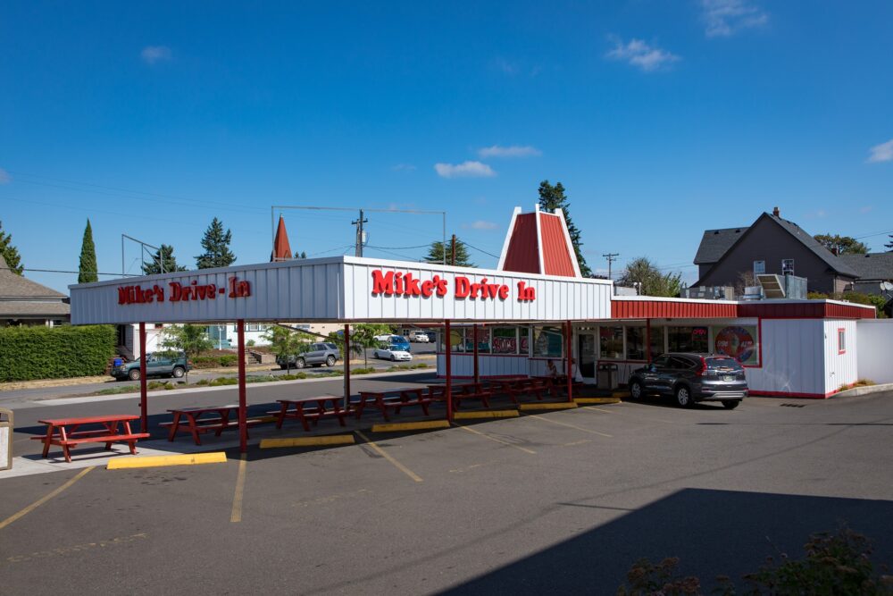 best mom & pop restaurants oregon, Mike's Drive-In, Oregon City/Milwaukie/Tigard