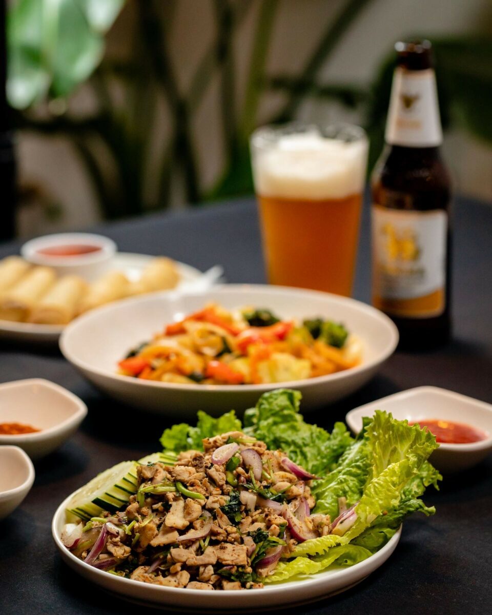 best mom & pop restaurants oregon, Thai Orchid Cafe, Klamath Falls