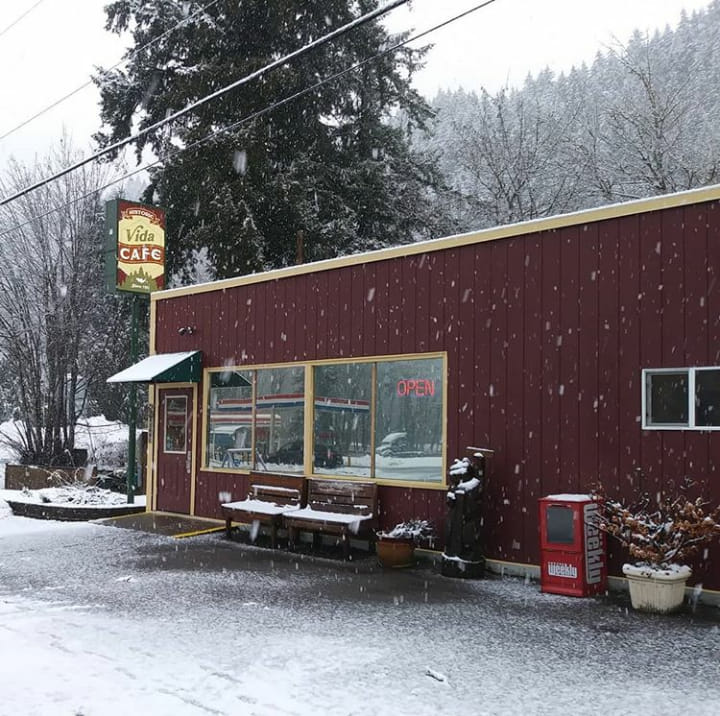 best mom & pop restaurants oregon, The Vida Cafe, Vida