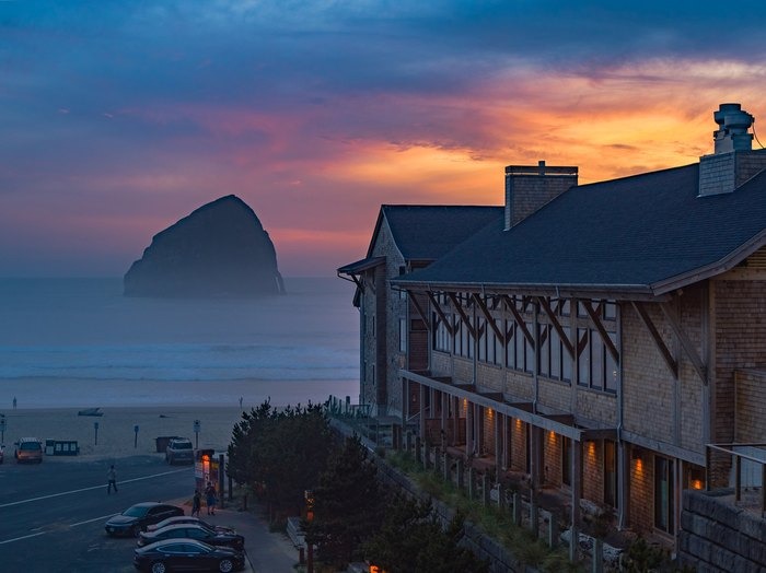 Experience Paradise at the Headlands Coastal Lodge & Spa in Oregon