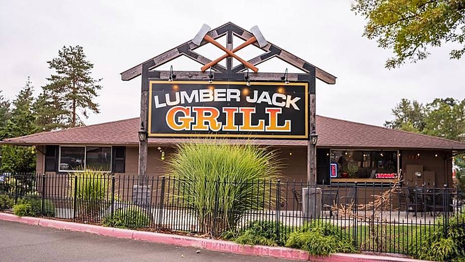 This Iconic Oregon Grill Serves Up Burgers You Can Barely Fit Your Mouth Around