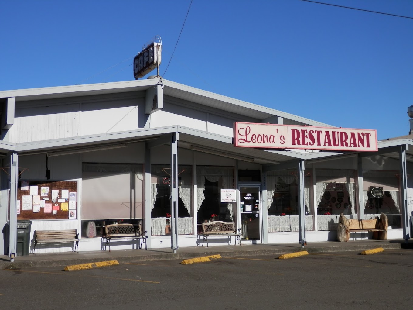 Featured A’eron Blackman Google Local exterior of Leona's