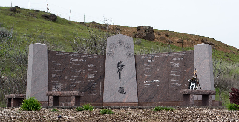 maryhill stonehenge, goldendale washington, WWI monuments, stonehenge replica, cool places to visit, Columbia River Gorge, Oregon, veterans memorial