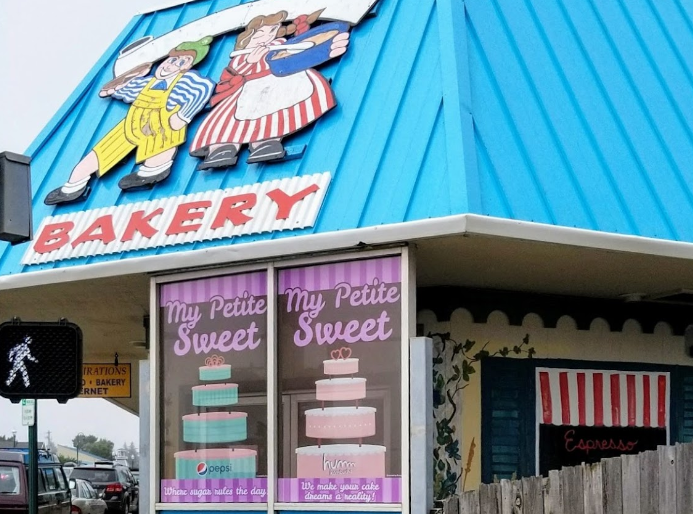 The Sweetest Journey to My Petite Sweet: Oregon Coast’s Dessert Paradise