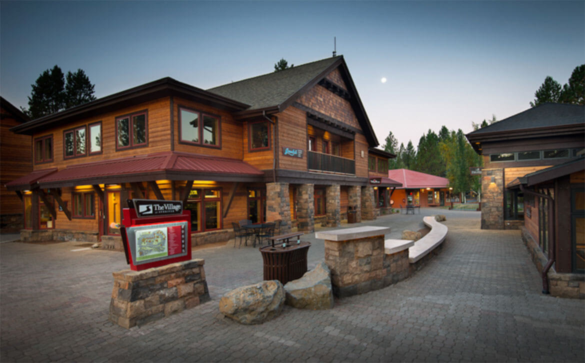 Why Sunriver, Oregon Is Clearly The Gold Standard For Autumn Getaways