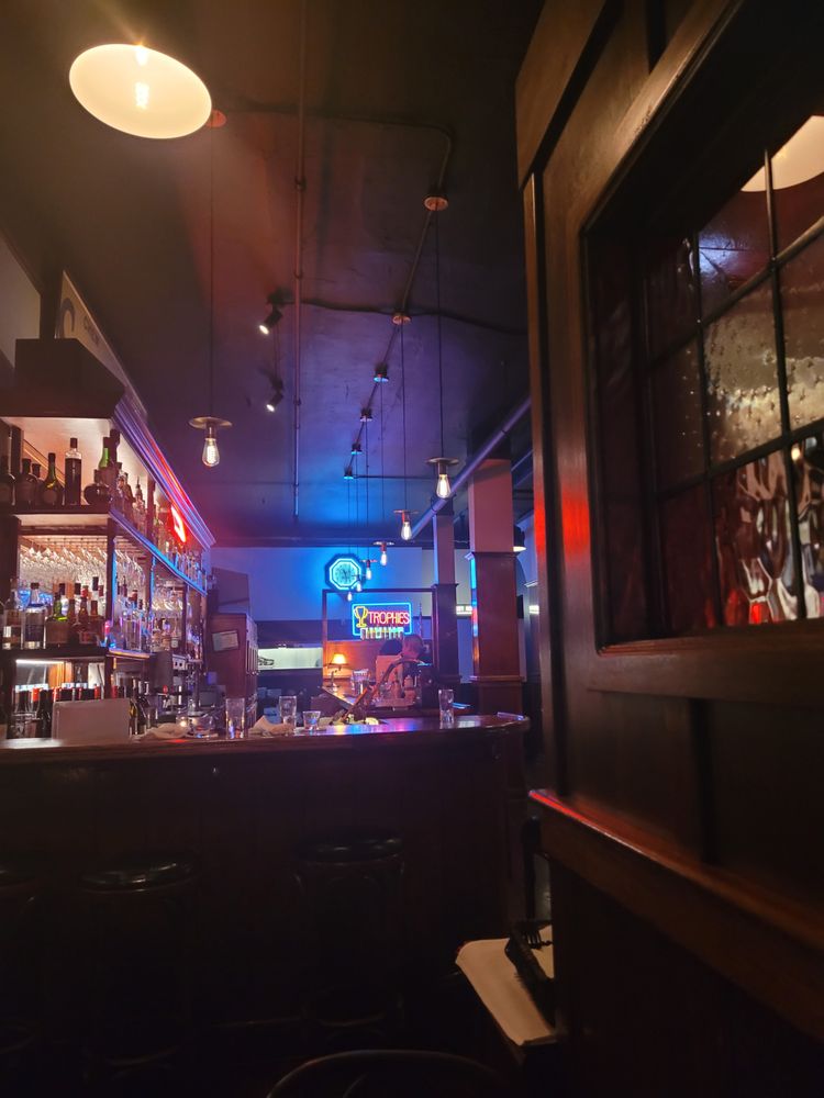 The bar of Cassidy's Restaurant And Bar in Portland, Oregon.
