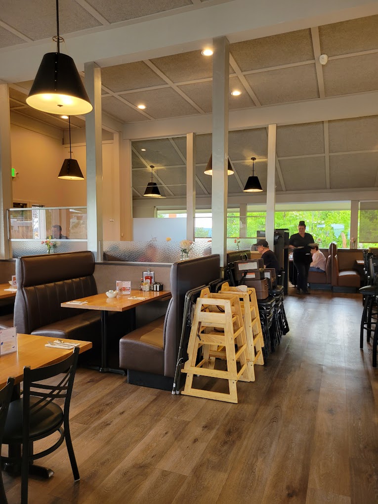Banning's Restaurant, Tigard Oregon, Good Eats, Comfort Food, Best Places To Eat, Famous Pie House, Old School Diners, Portland Area, Where to Eat in Tigard