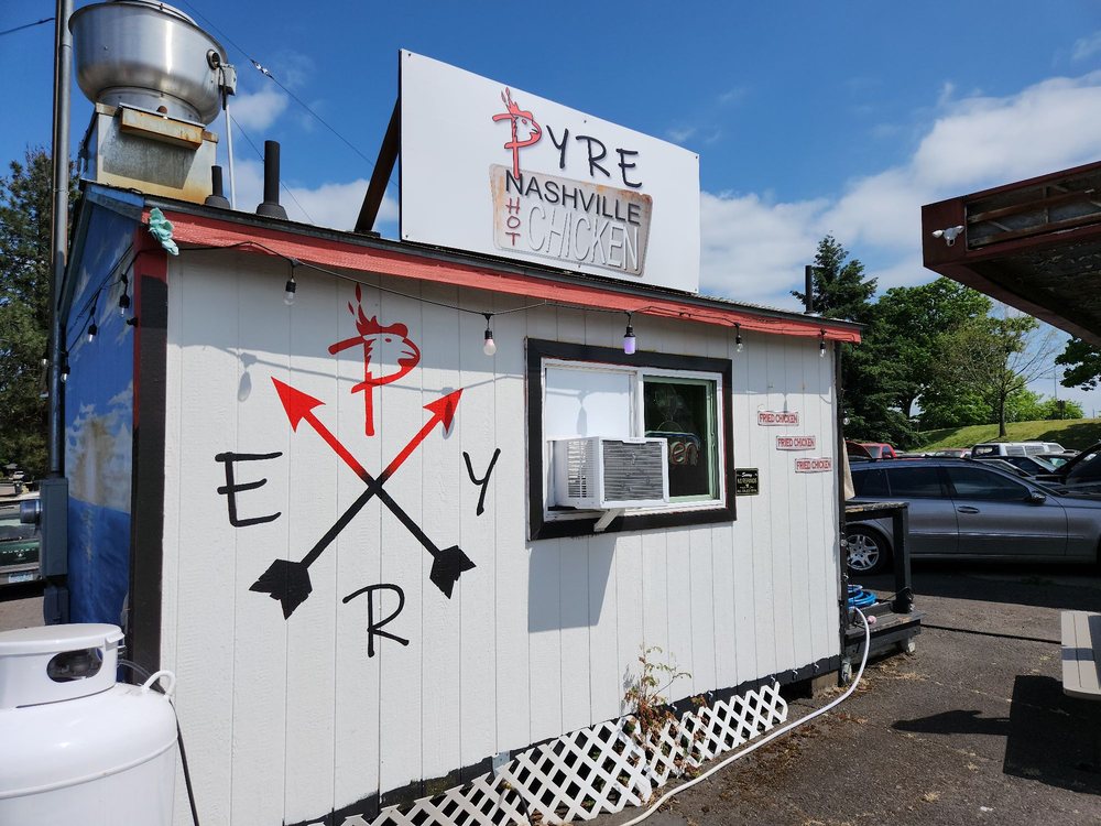 featured, Aaron S. Yelp exterior of food truck