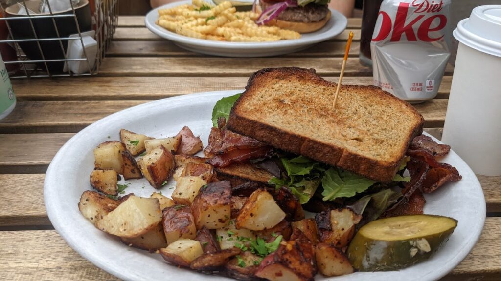 BLT