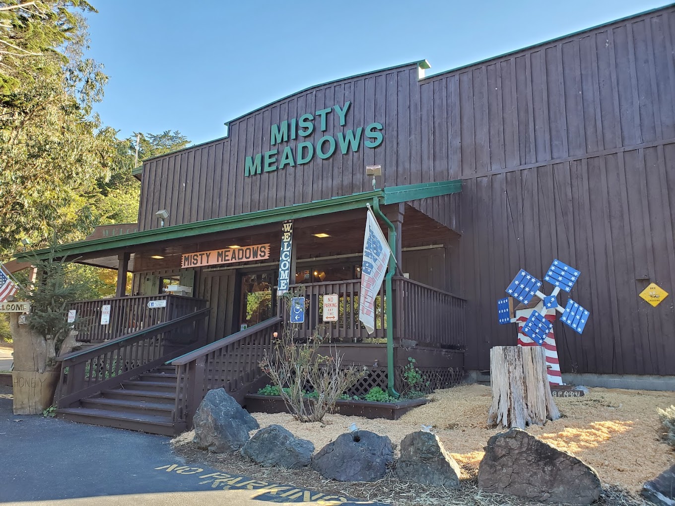 Jam-Packed With Flavor – This Oregon Coast Farm Has The Best Jams And Jellies