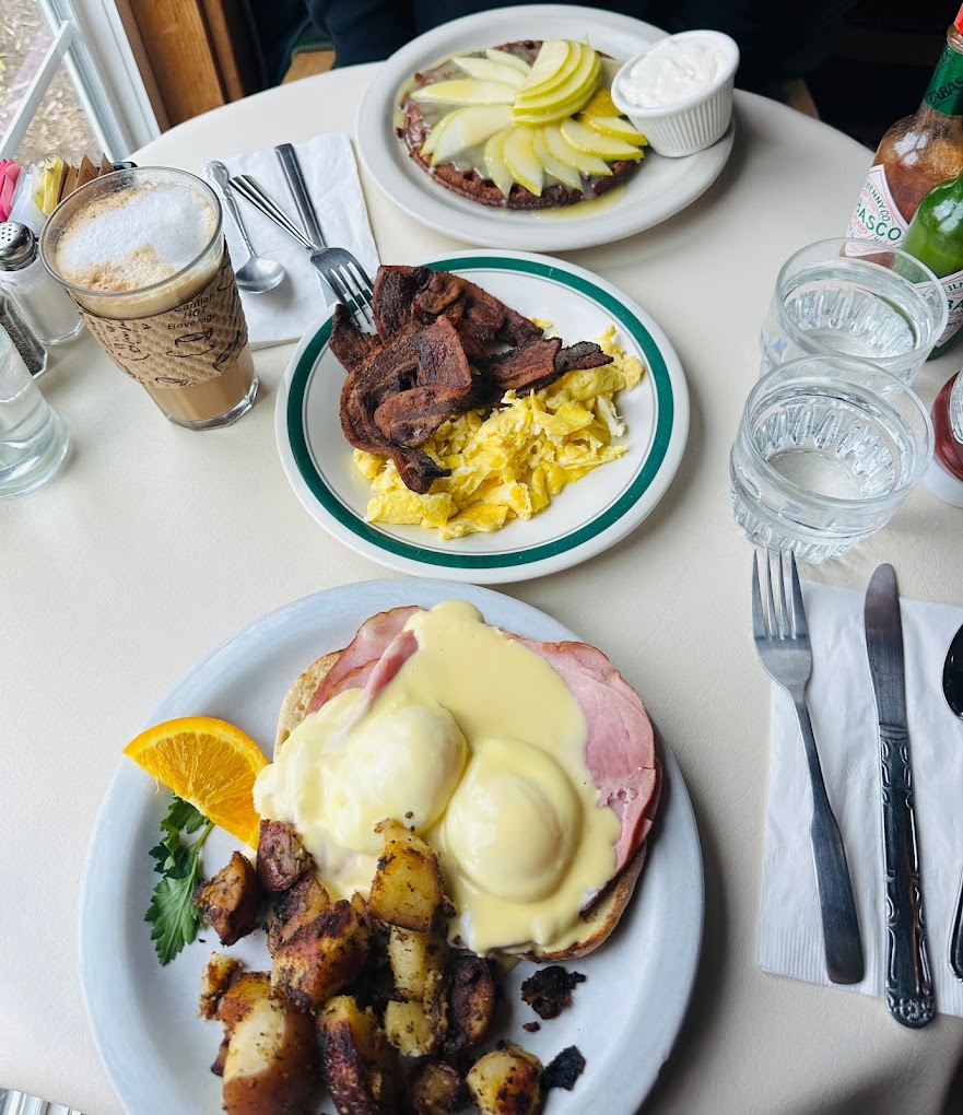 eggs bennie