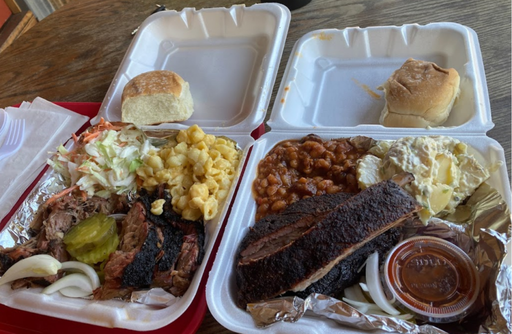 Goebel's Country Store, Shady Cove, Southern Oregon, Medford, Best Barbeque in Oregon, Real Texas BBQ, Off the beaten path, Rogue River, pulled pork, burnt ends, brisket, smoked chicken, family style, restaurants, places to eat