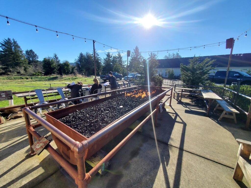sunny patio, Ruby's Roadside Grill, Seaside, oregon, oregoncoast, highway 101, juicy burgers, best burger joint, restaurants, where to eat, family dining