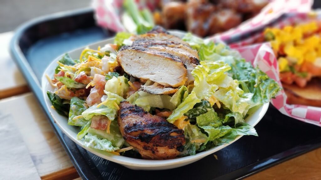 fresh salad with chicken, Ruby's Roadside Grill, Seaside, oregon, oregoncoast, highway 101, juicy burgers, best burger joint, restaurants, where to eat, family dining