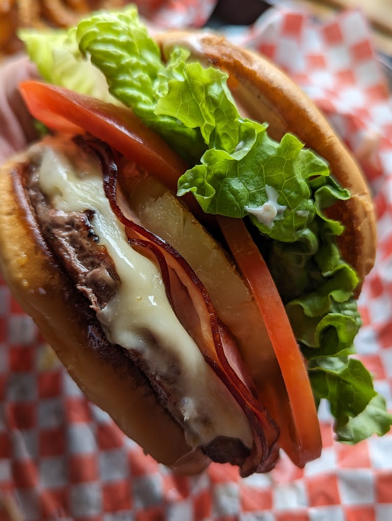 juicy burger, teriyaki, pineapple, Ruby's Roadside Grill, Seaside, oregon, oregoncoast, highway 101, juicy burgers, best burger joint, restaurants, where to eat, family dining