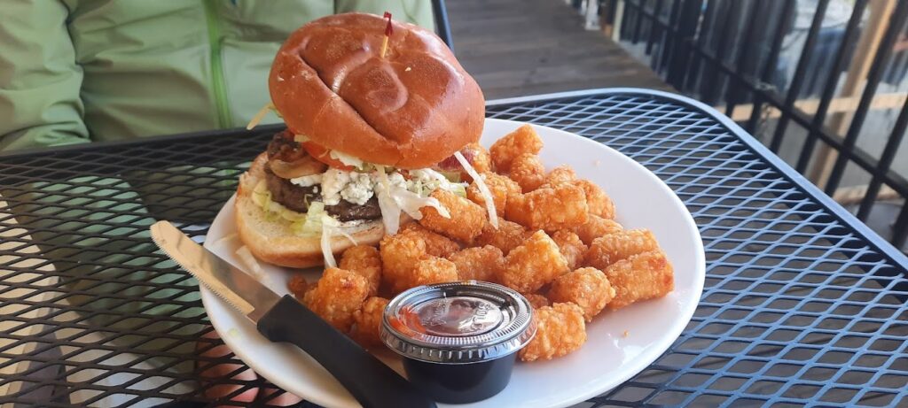 burger and tots