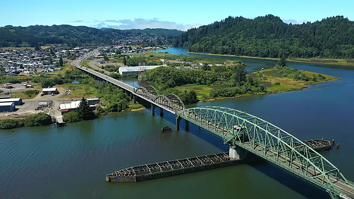 This Little-Known Town Is Any Nature Lover’s Tranquil Paradise On The Oregon Coast