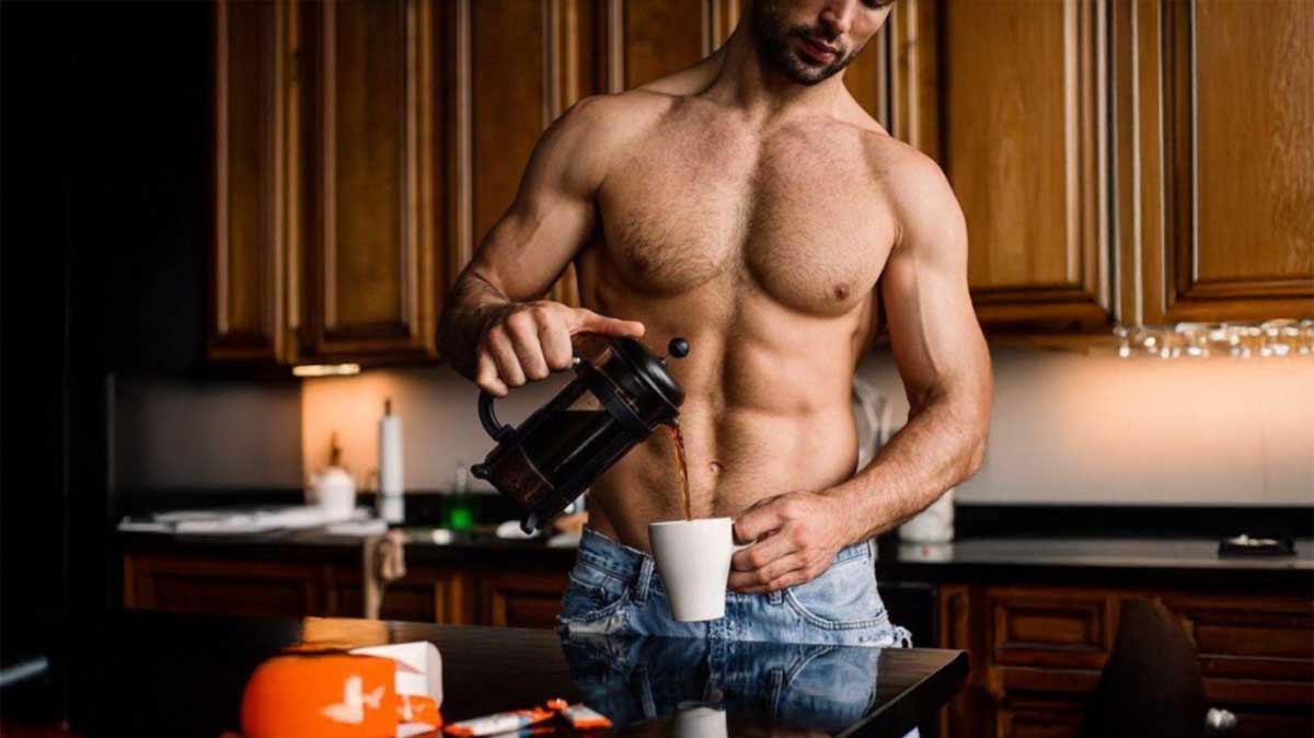 0french_press_web man with french press