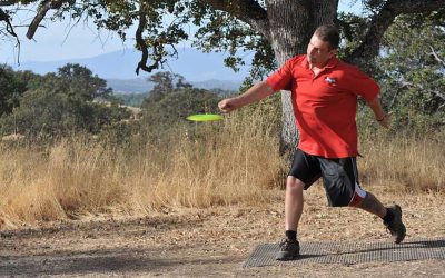 Pathetic: Guy Who Sucks at Regular Golf Now Sucks at Disc Golf, Too