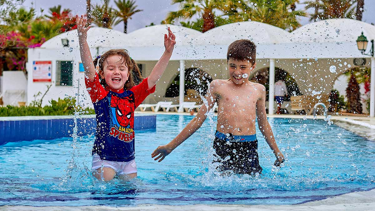 kids_lazy_river kids at a water park