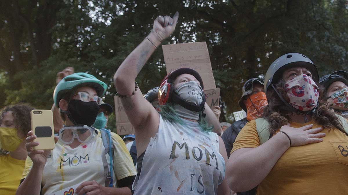 pdx_protesters Protesters protesting something in Portland Oregon