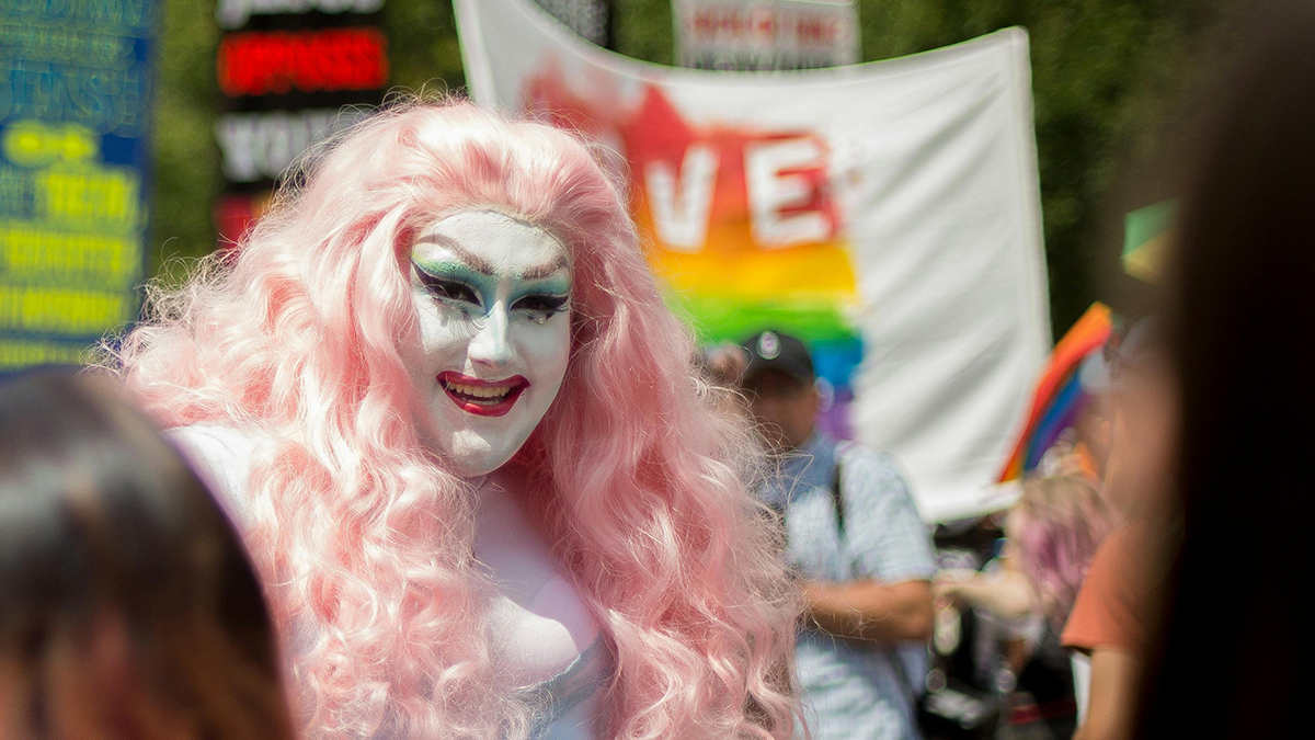 drag_queen drag queen