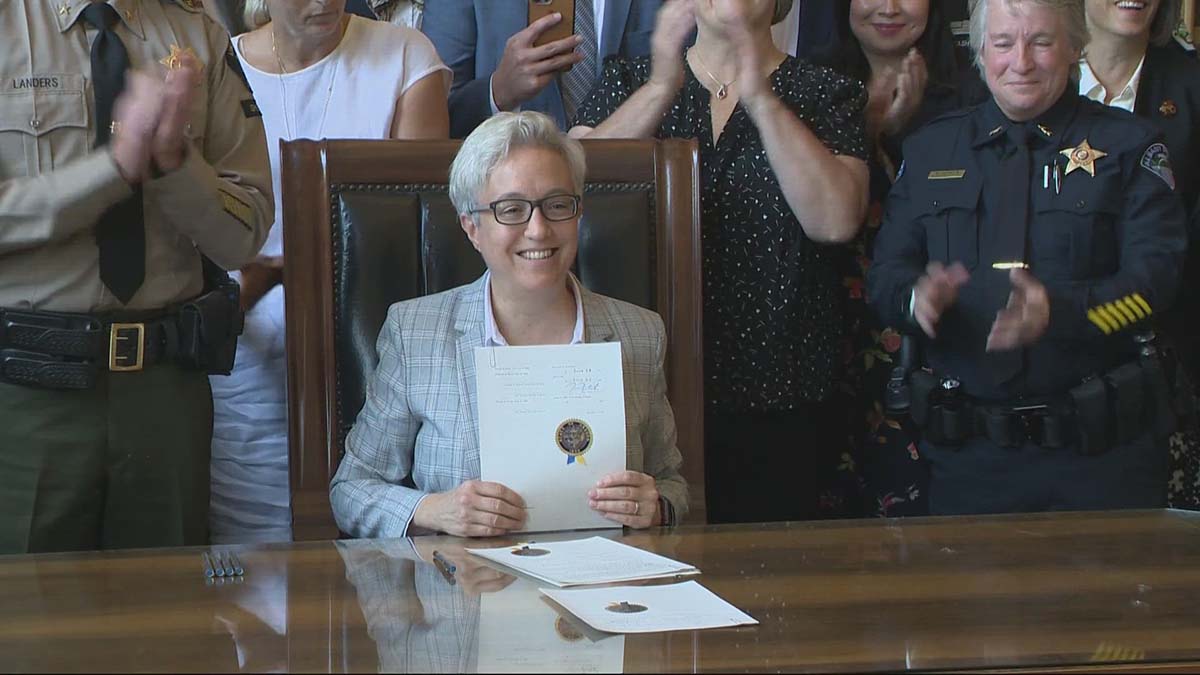 tina_kotek_happy oregon bans conservatives