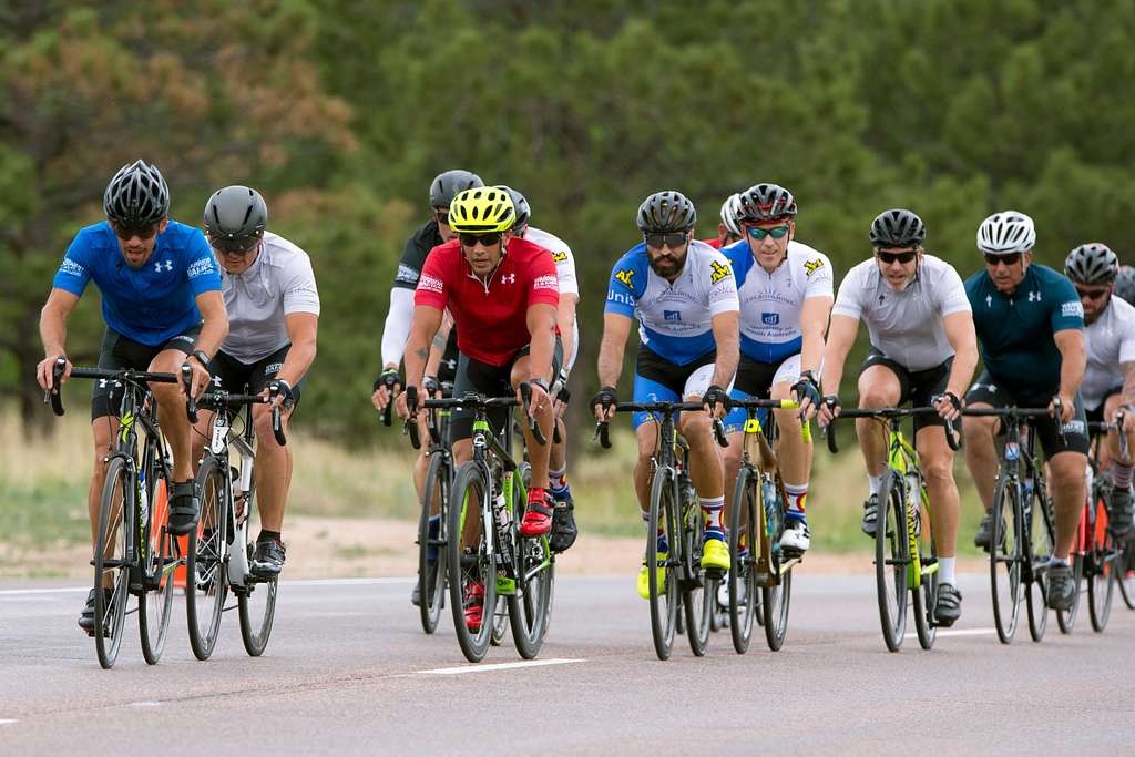 cyclists-race-along-the-2018-dod cyclists
