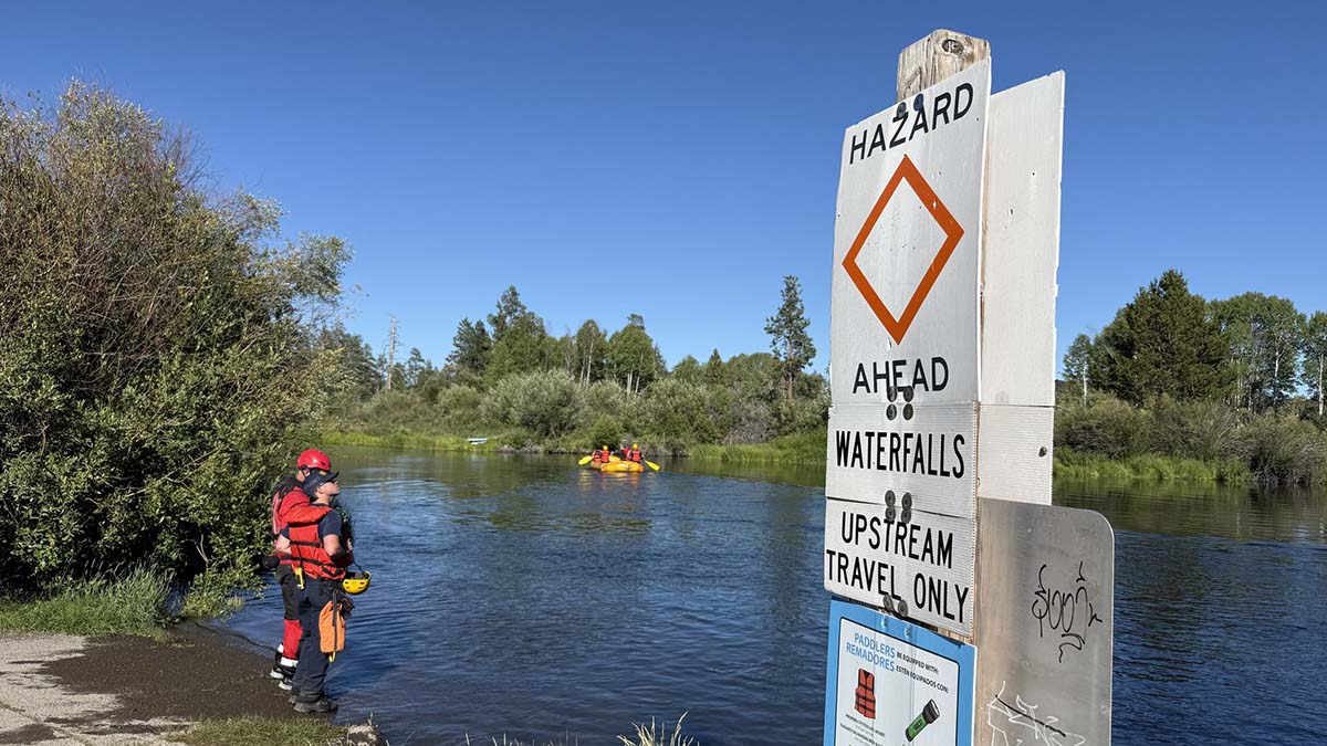 oregon_waterfall_death 1 Dead, 2 Missing After Group Swept Over Waterfall Near Bend