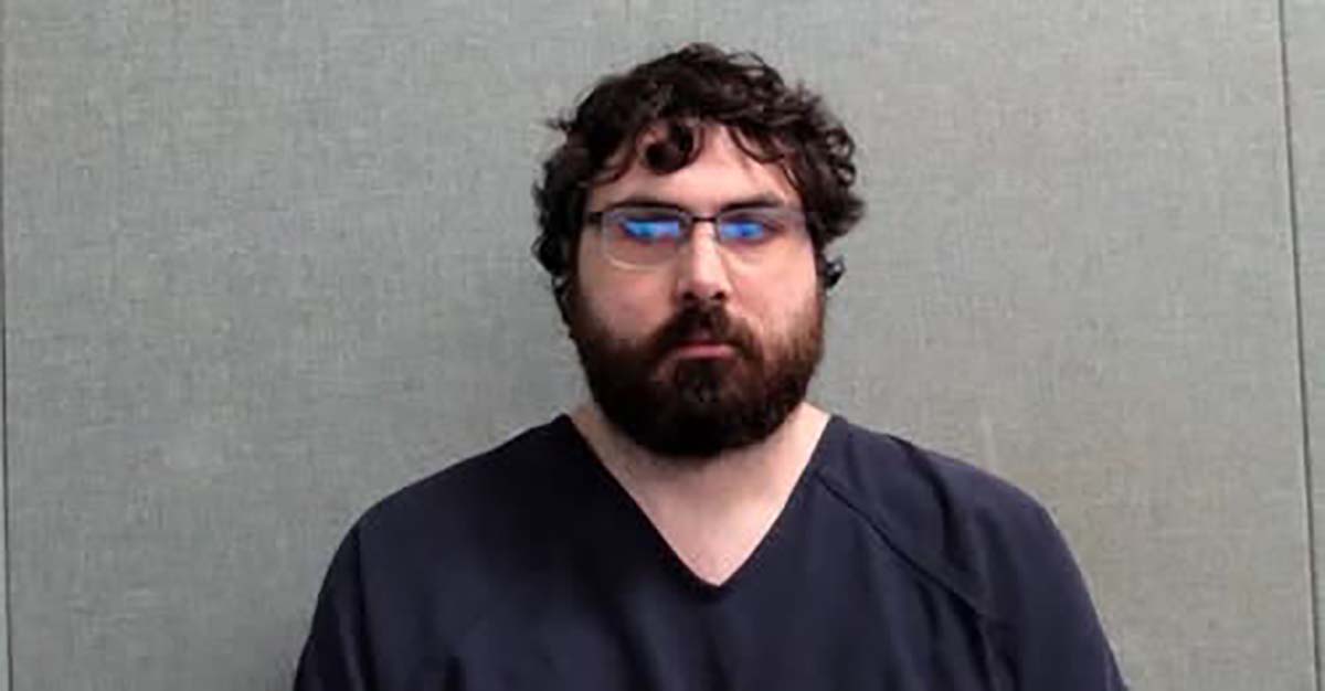 8900509777945923426 Samson Garner plead guilty to a mass shooting plot in Central Oregon