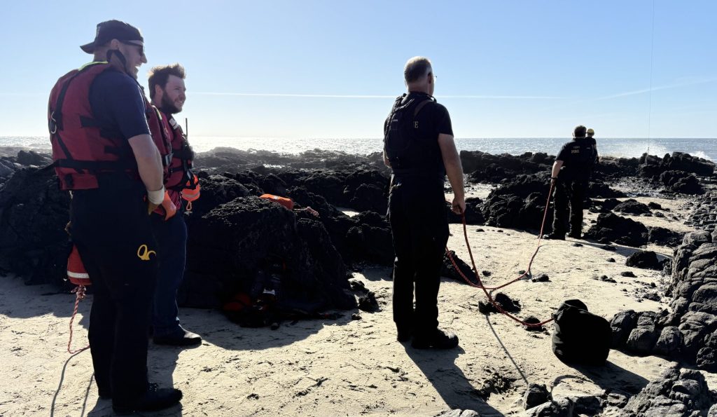 oregon coast drowing, yachats oregon,
cape perpetua, thor's well, fatality, seal rock fire department