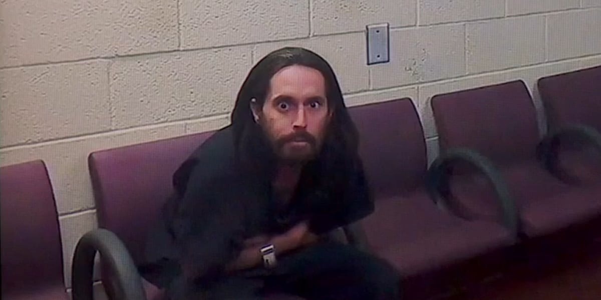 UW5DQCUHD5FJ7KWHGKENOYMF2I Vancouver man who attempted to kidnap a child is wanted again